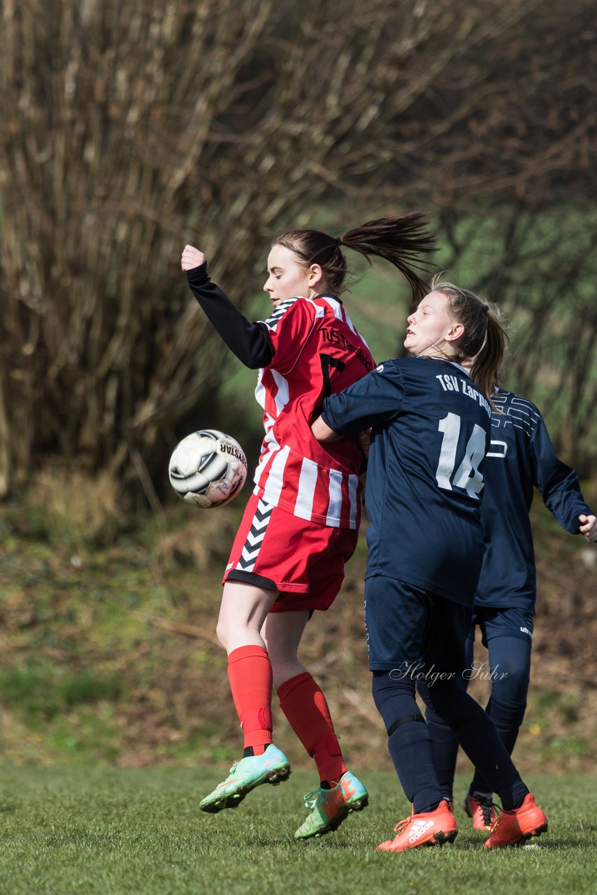 Bild 128 - C-Juniorinnen TSV Zarpen - TuS Tensfeld : Ergebnis: 2:1